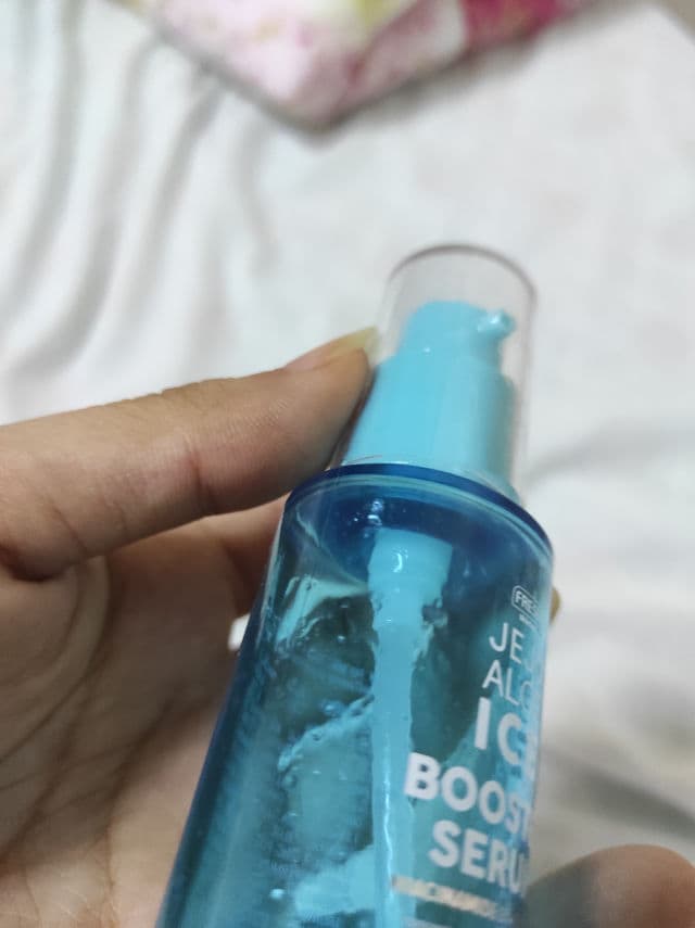 Fresh Skinlab Jeju Aloe Ice Booster Serum review photo by Zenister