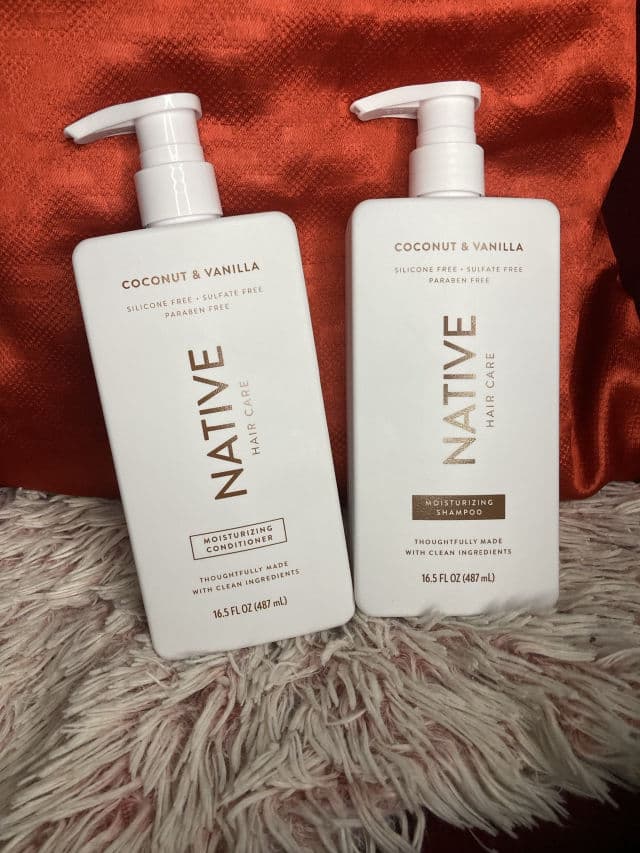 NATIVE Coconut & Vanilla Moisturizing Facial Cleanser review photo by wayner12