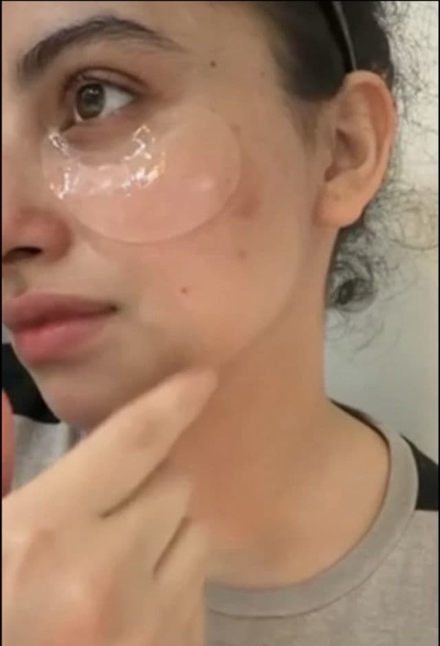 MEDIHEAL Retinol Collagen Under Eye Patch review photo by angyvasquez