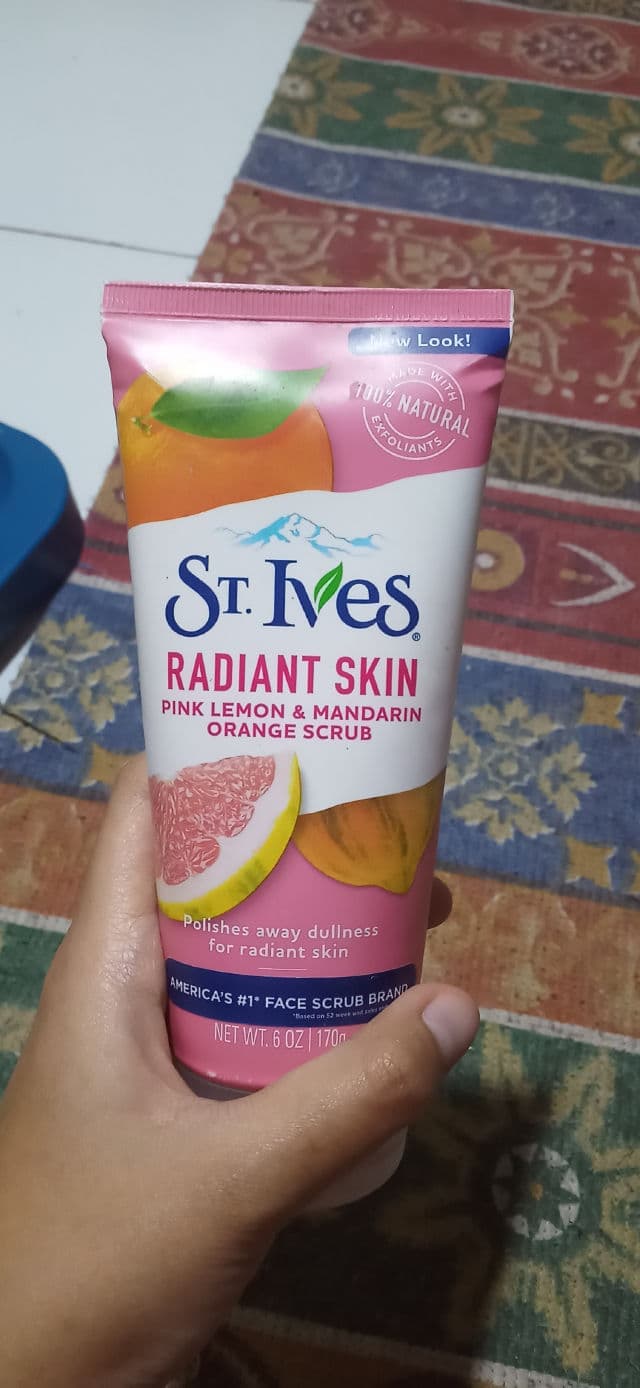 St. Ives Pink Lemon & Mandarin Orange Facial Scrub review photo by Smoothie