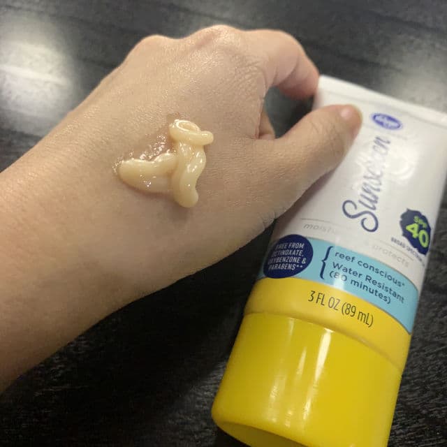 Kroger Sunscreen Invisible Gel SPF 40 review photo by abc1111