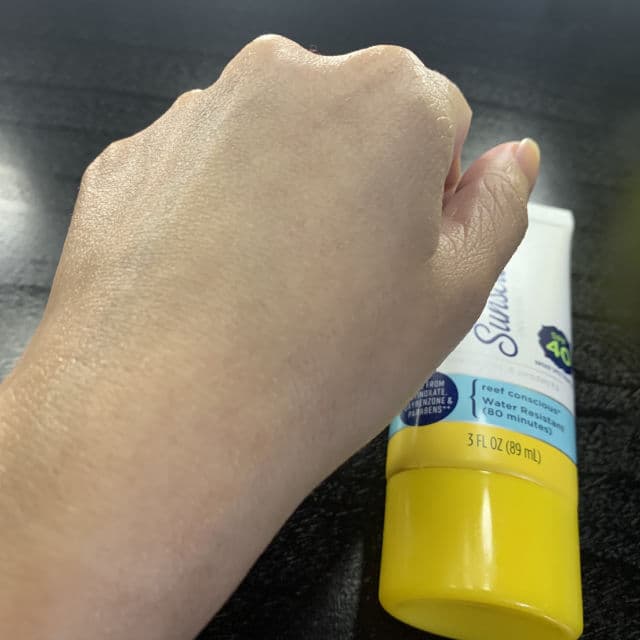 Kroger Sunscreen Invisible Gel SPF 40 review photo by abc1111