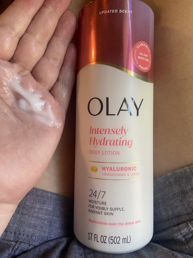 Olay Tone Evening & Hydrating Body Lotion review photo by Steph315