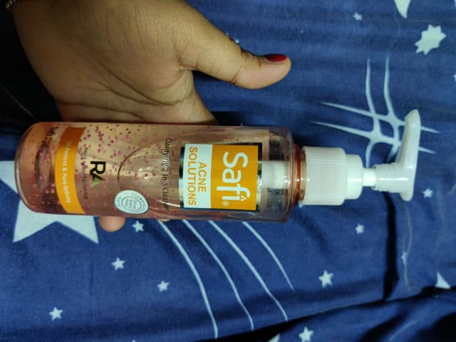 Safi Acne Solution 2 in 1 Cleanser review photo by aininsopiaaa