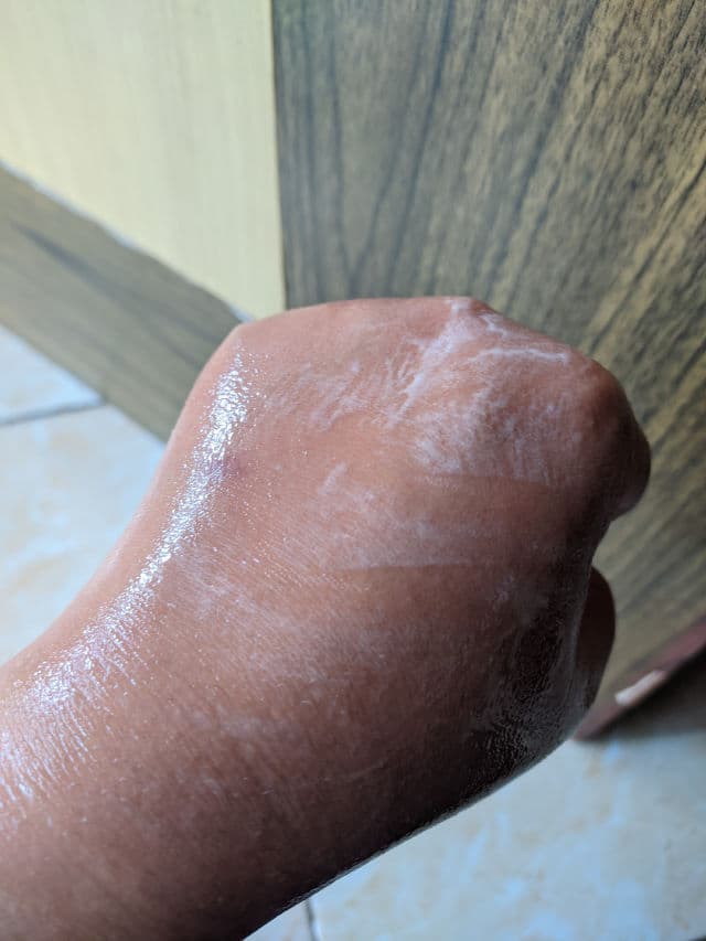 Biyu Oil Control Cleanser review photo by alarsszz