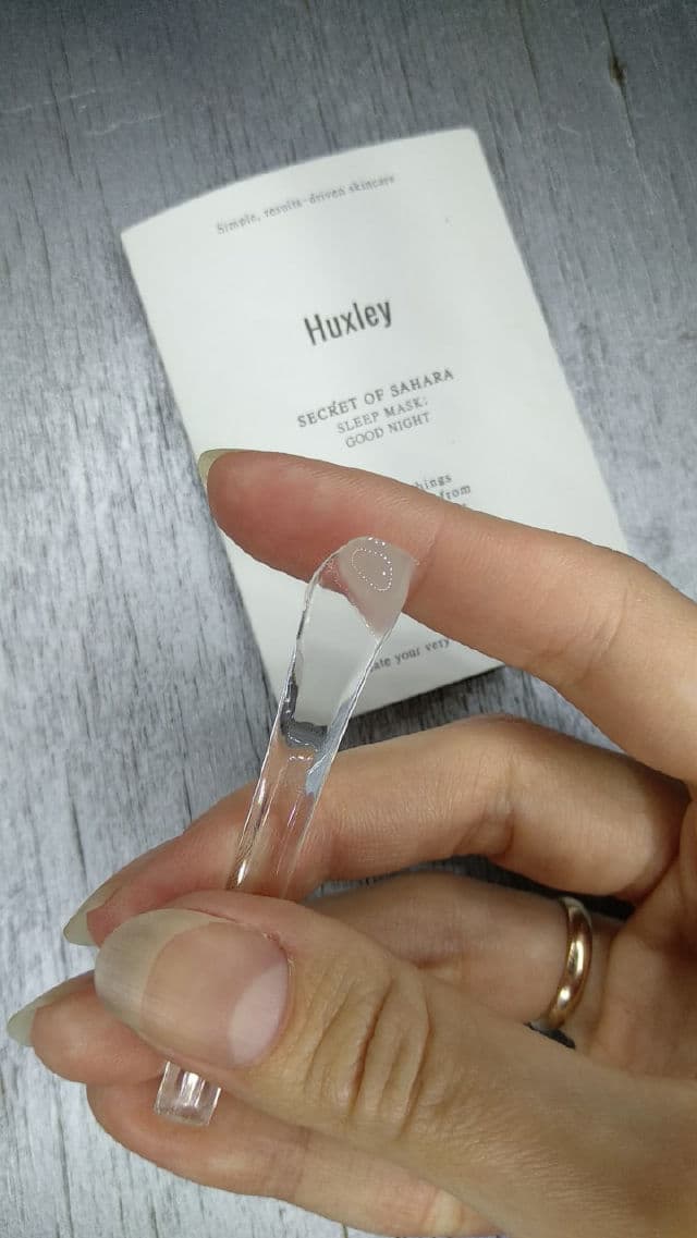 Huxley Secret of Sahara Sleep Mask Good Night review photo by alexandraskrupnikova