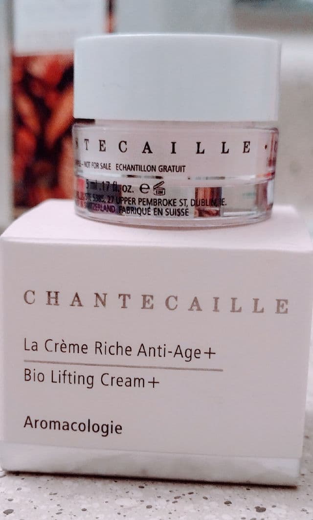 Chantecaille Bio Lifting Cream+ review photo by ambermarie