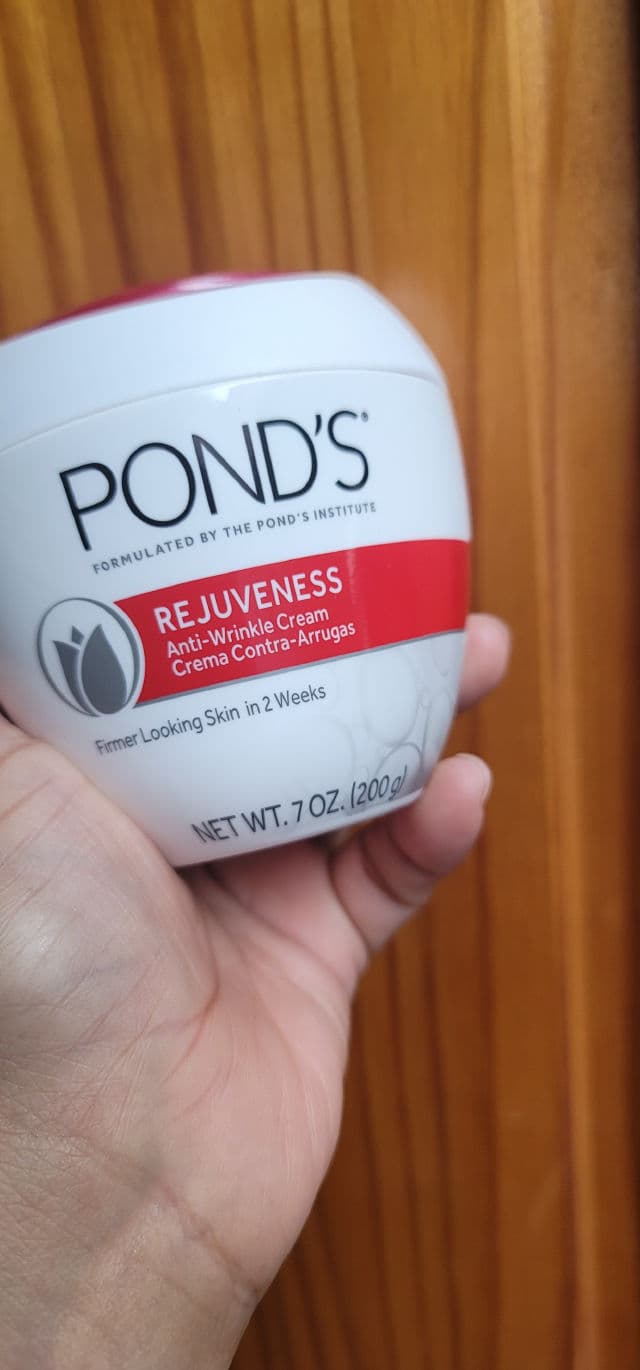 Pond's Rejuveness Anti-Wrinkle Cream review photo by amhyreviews