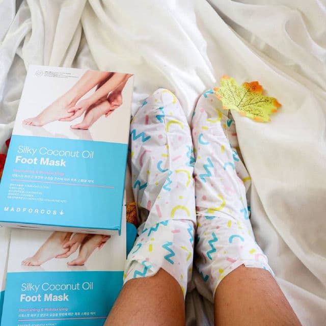 MADFORCOS Silky Coconut Oil Foot Mask review photo by anandadppl