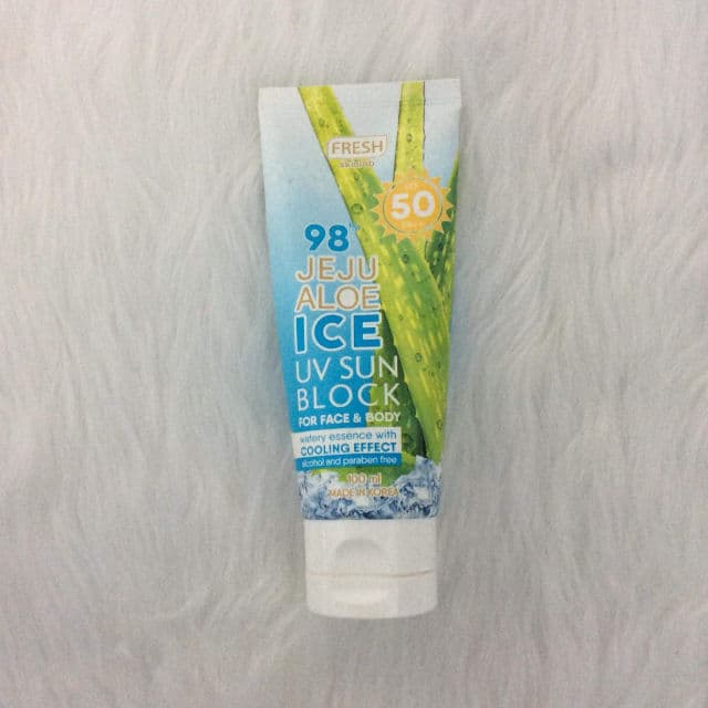 Fresh Skinlab Jeju Aloe Ice Sunblock SPF50 review photo by angegege