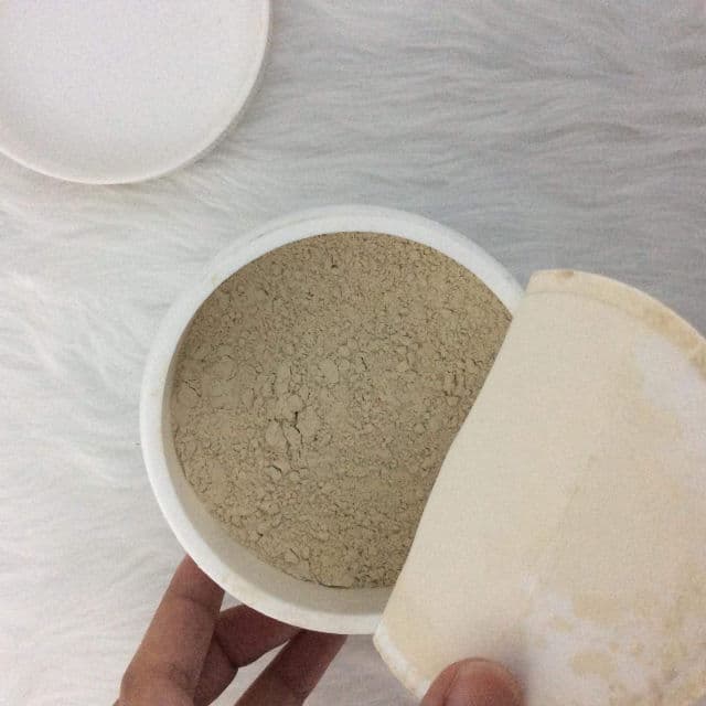 Luxe Organix Bentonite Indian Healing Clay  review photo by angegege
