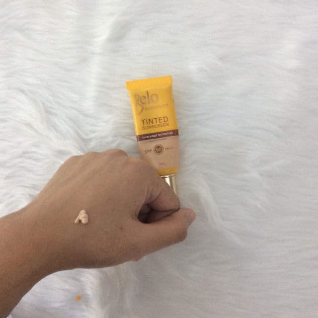 Belo Essentials SunExpert Perfecting Shield Tinted Sunscreen SPF50 PA++++ review photo by angegege