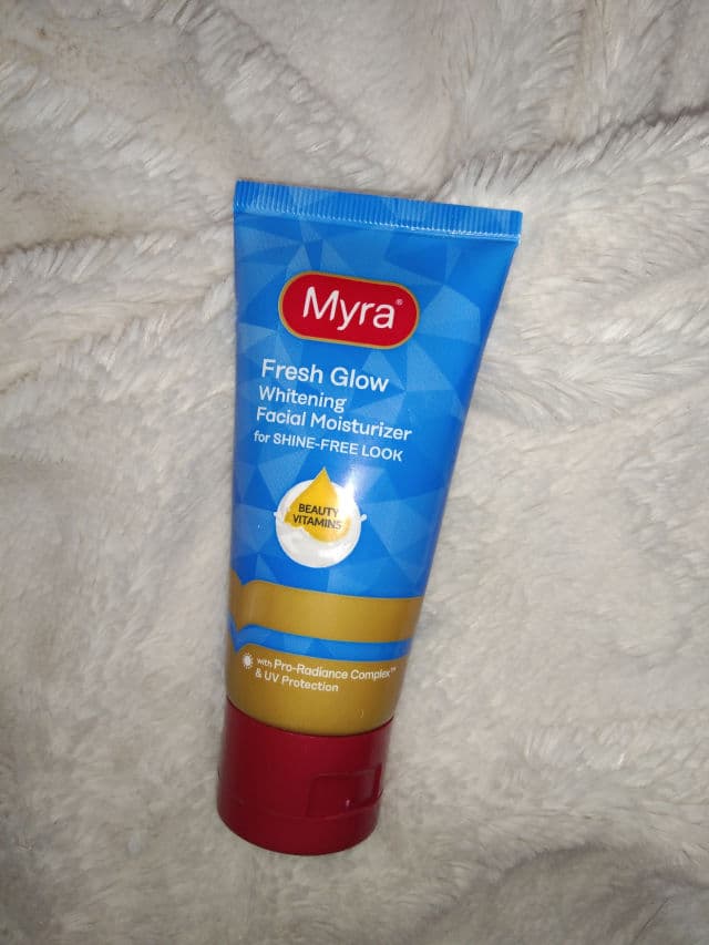 Myra Fresh Glow Whitening Facial Moisturizer review photo by angelzayeee