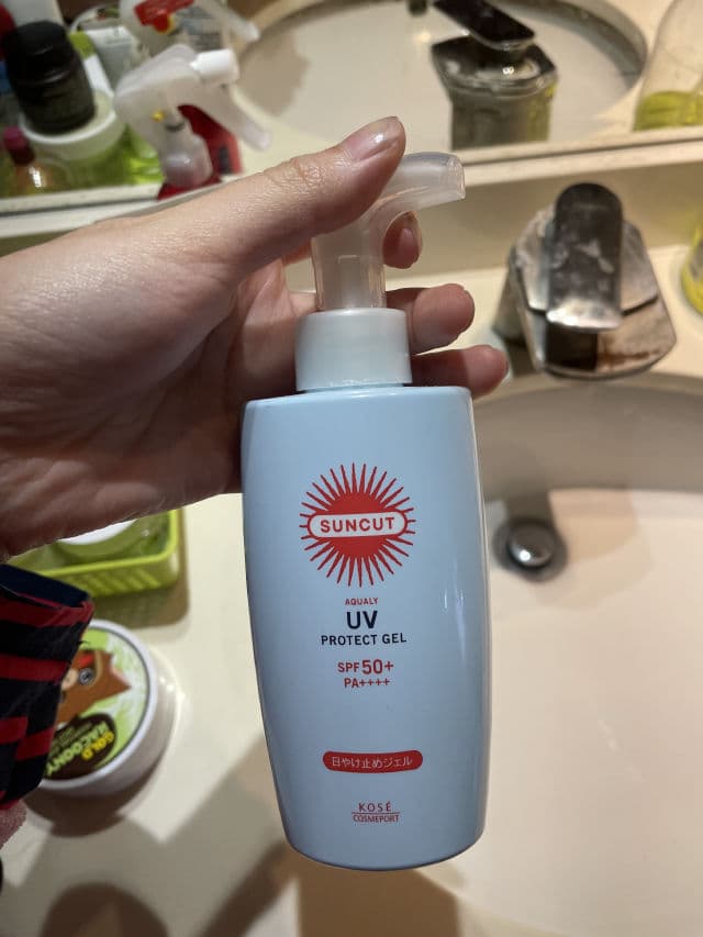 Kose Suncut Ultra UV Aqualy Protect Gel SPF50+ PA++++ review photo by angiewin