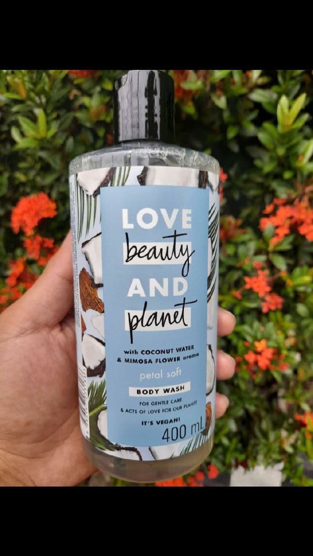 Love Beauty and Planet Body Wash - Coconut Water and Mimosa Flower review photo by annisajelly