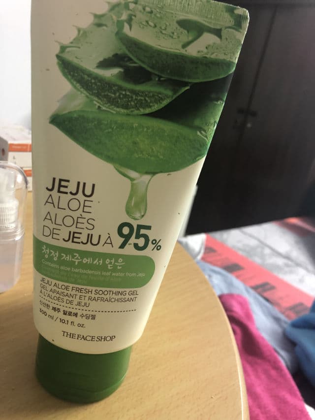 THE FACE SHOP Jeju Aloe 99% Fresh Soothing Gel review photo by annoj