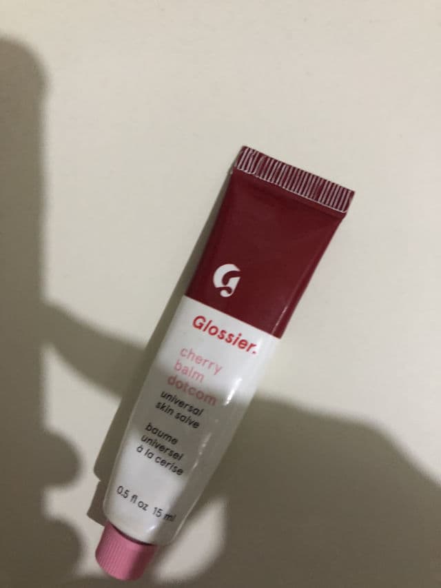 Glossier Cherry Balm Dotcom review photo by annyeonghaseye