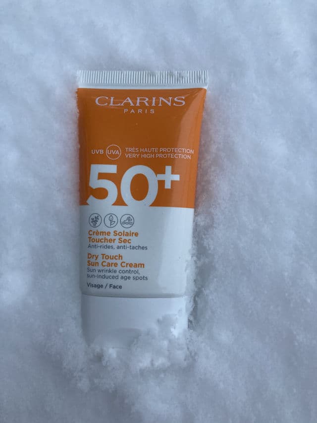 Clarins Dry Touch Facial Sun Care UVA/UVB 50+ review photo by anook