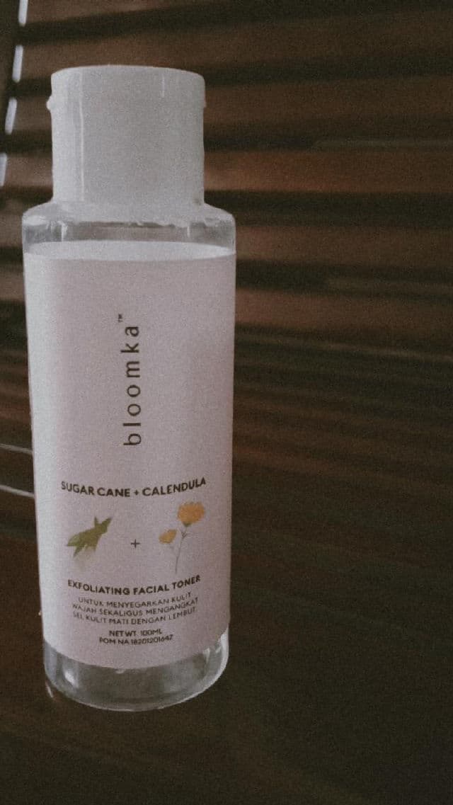 Bloomka Sugar Cane + Calendula Exfoliating Facial Toner review photo by ardinaclaudia