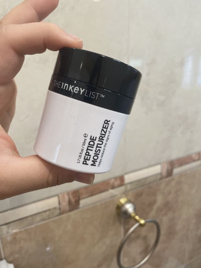 The Inkey List Peptide Moisturizer review photo by argtim