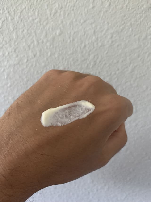 Aesop Avail Facial Lotion with Sunscreen SPF 25 review photo by aroseisarose