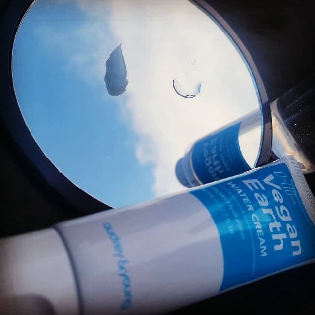Audrey & Young Hi Vegan Water Toner review photo by astraldew