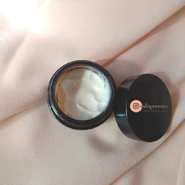 Haple Blue Moon Moisturizer review photo by auliyaaaara