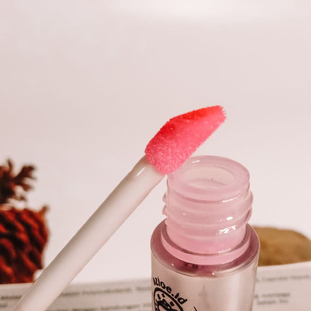 Azloe.id Lips De Vitamine review photo by auliyaaaara