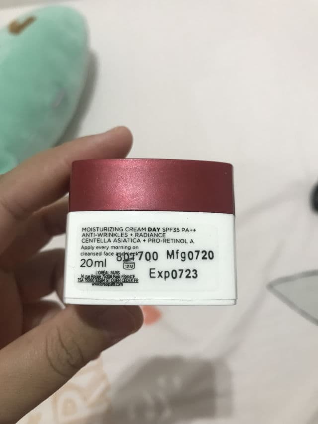 Loreal Revitalift Day Cream SPF 30 review photo by Ebehh
