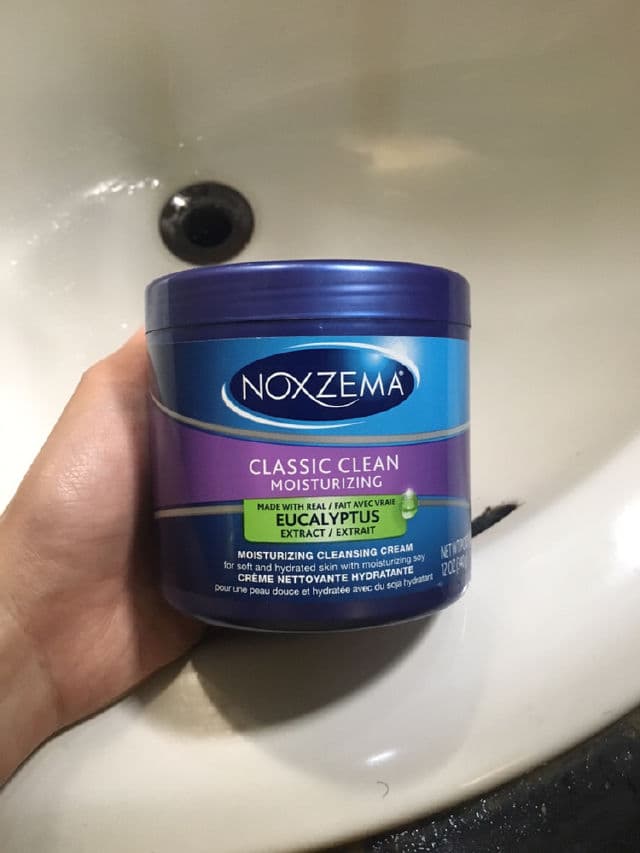 Noxzema Classic Clean Moisturizing Cleansing Cream review photo by axlrse