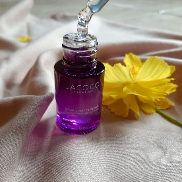 Lacoco en nature Darkspot Essence review photo by ayass