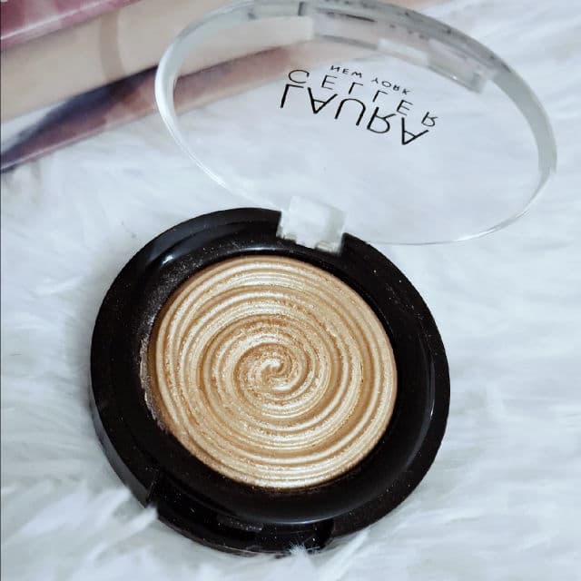 Laura Geller Baked Gelato Swirl Illuminator - Ballerina review photo by Codermary 