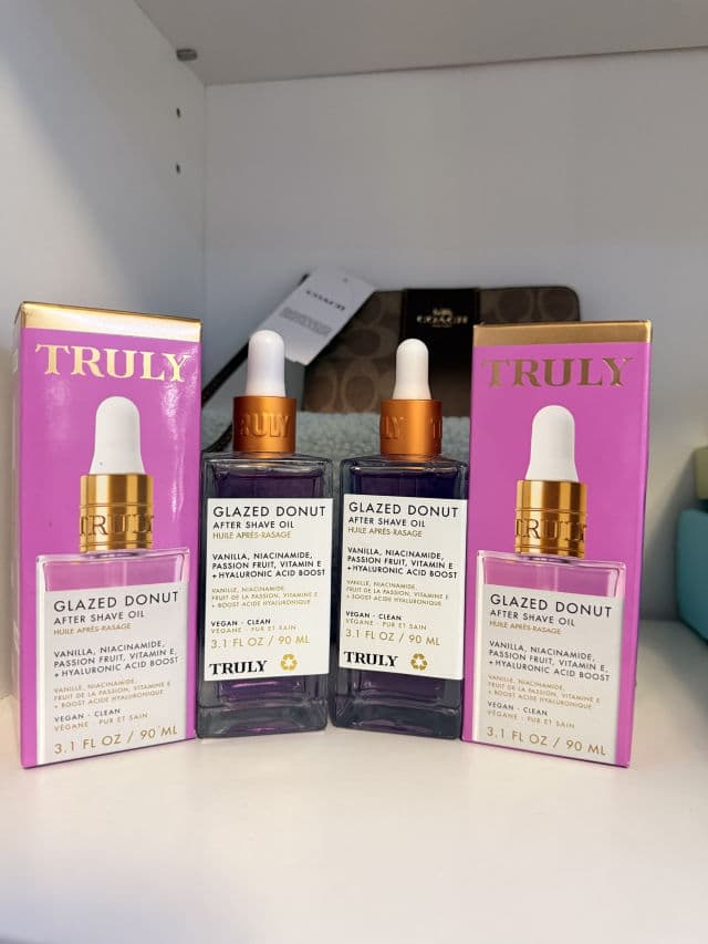 Truly Glazed Donut After Shave Oil review photo by Glowqueen
