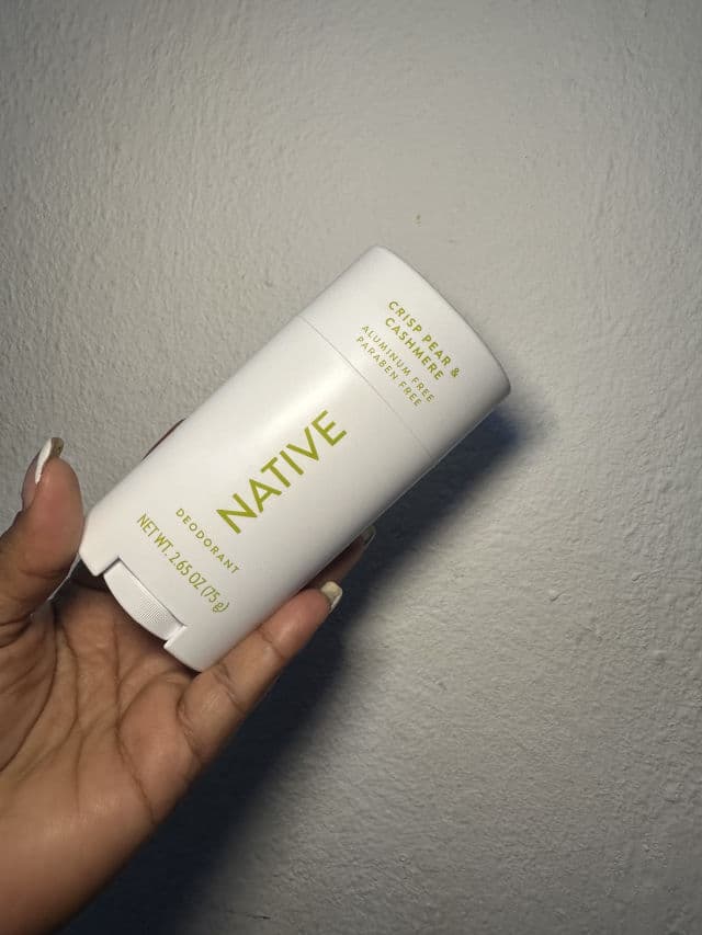 NATIVE Aloe & Green Tea (Sensitive) Deodorant  review photo by estefan