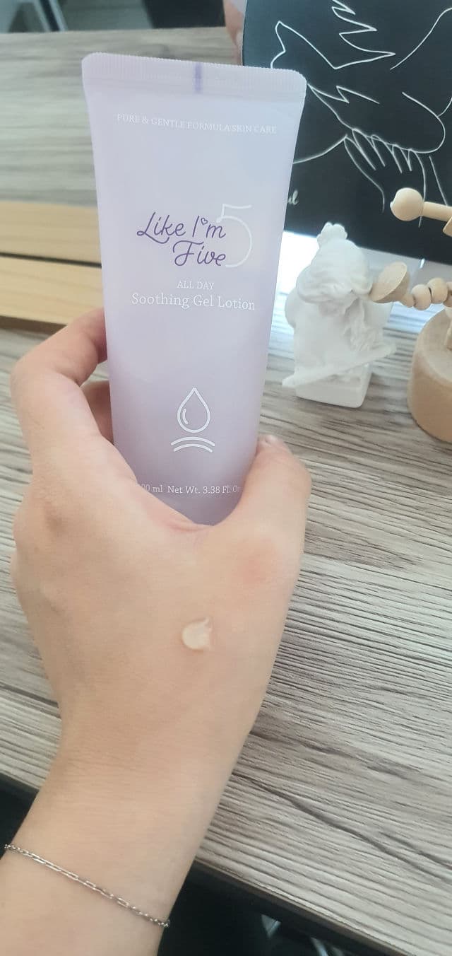 Like I'm 5 All Day Soothing Gel Lotion review photo by bananavv