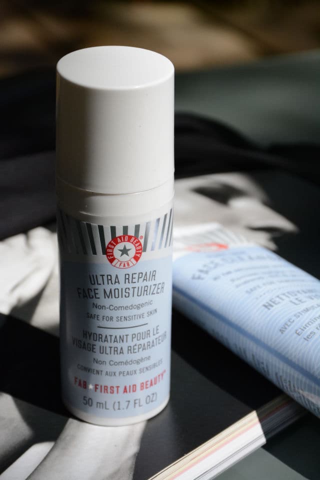First Aid Beauty Ultra Repair Face Moisturiser review photo by beautyerudite