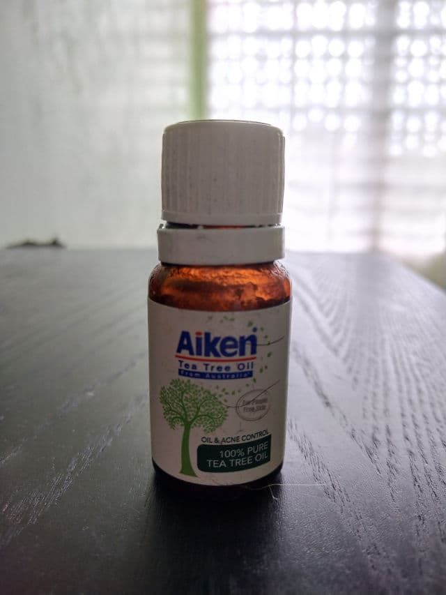 Aiken 100% Pure Tea Tree Oil review photo by blinkxc