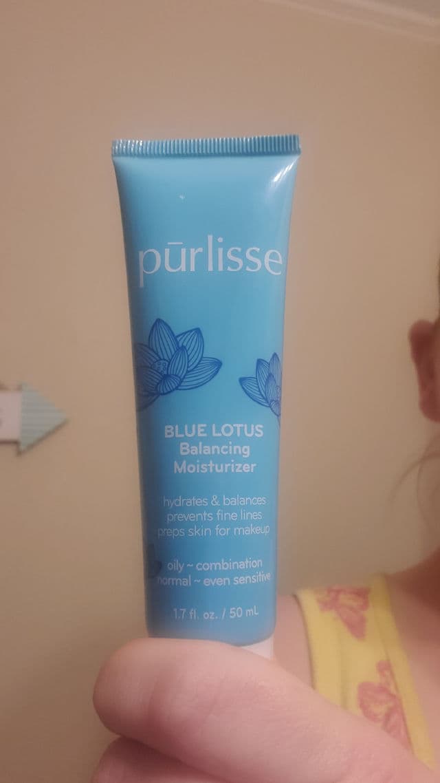 Purlisse Blue Lotus Balancing Moisturizer review photo by beautybonnebeth