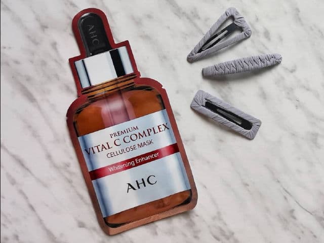 AHC AHC Premium Vital C Complex Mask 27 g*5ea review photo by bubblyvivi