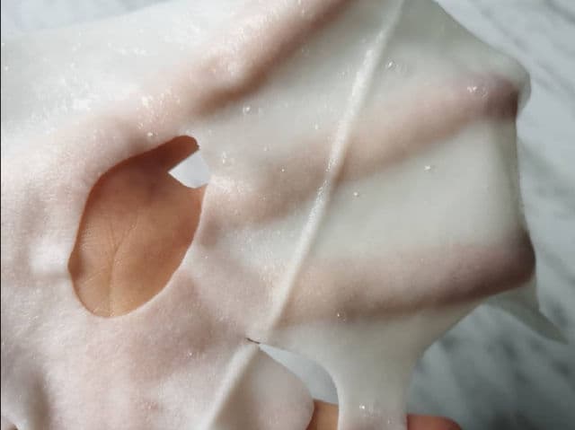JMsolution Water Luminous Golden Cocoon Mask Black review photo by bubblyvivi