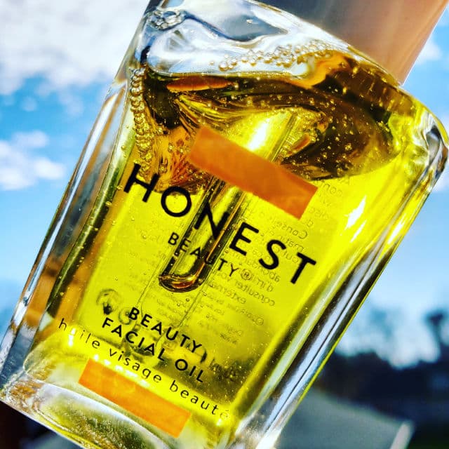 Honest Beauty Organic Beauty Facial Oil review photo by canadianskincare