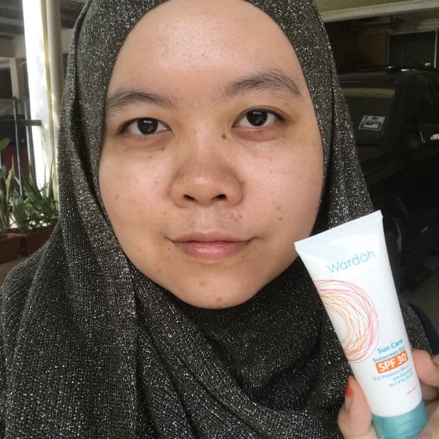 Wardah Sunscreen SPF 30 review photo by caramelskindiary