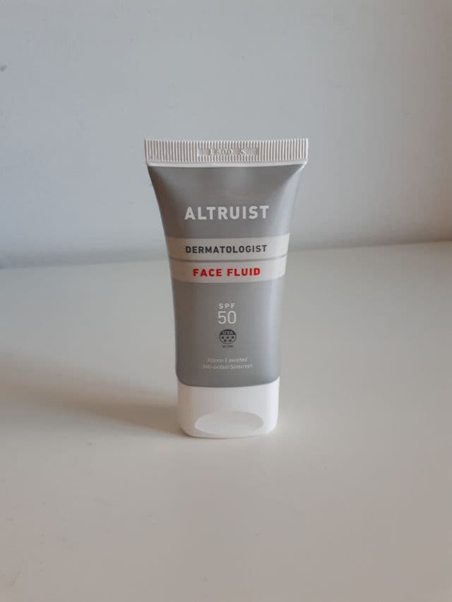 Altruist Sunscreen Face Fluid SPF 50 review photo by carmenfl