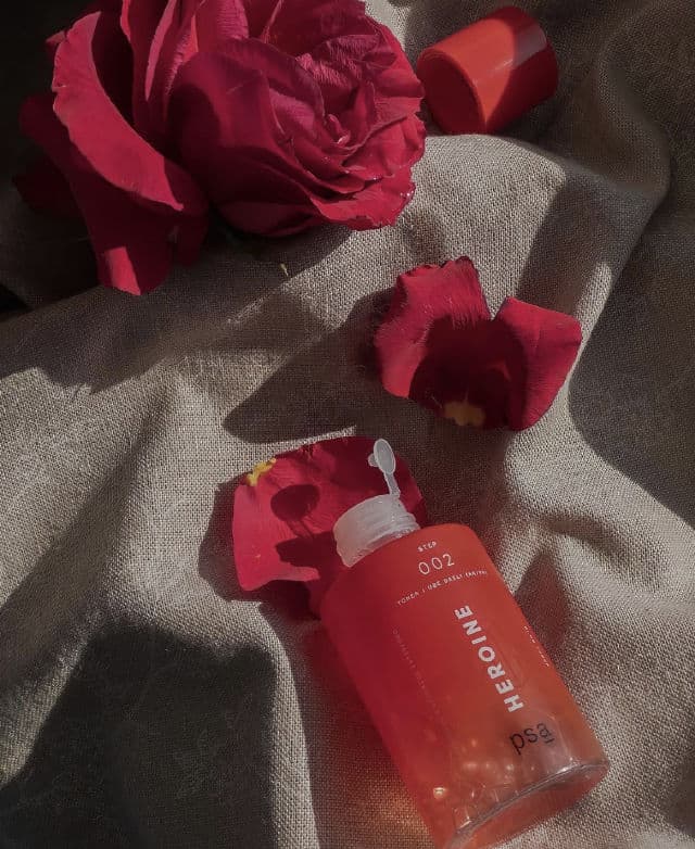 PSA Heroine: Mandelic & Licorice Superfood Glow Toner review photo by carpediemanna