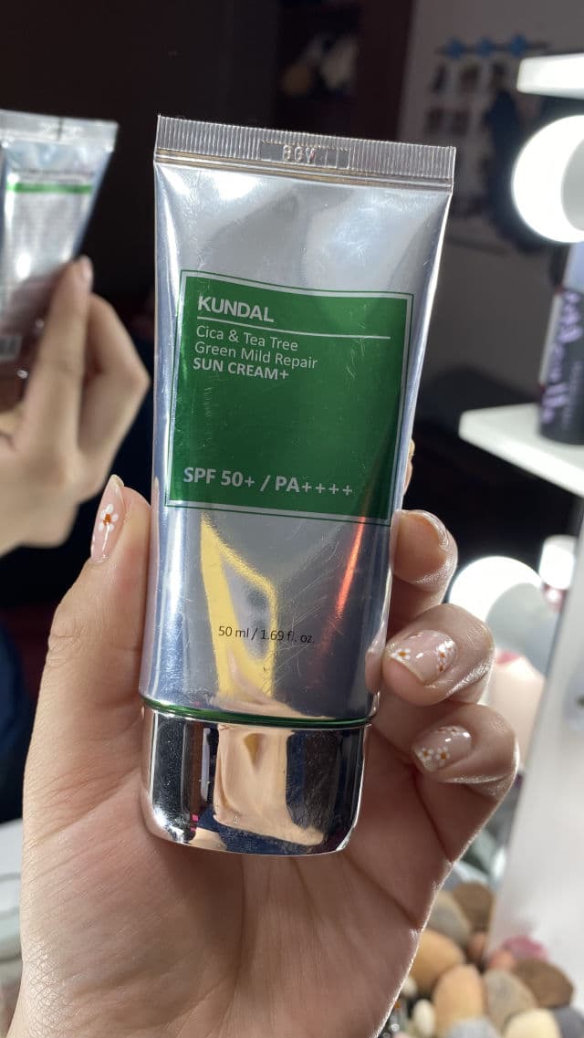 Kundal Cica & Tea Tree Repair Sun Cream SPF 50+ PA++++ review photo by catamakeupblog