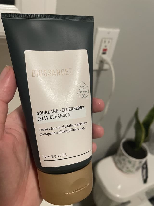 Biossance Squalane + Elderberry Jelly Cleanser review photo by Psoriaskin