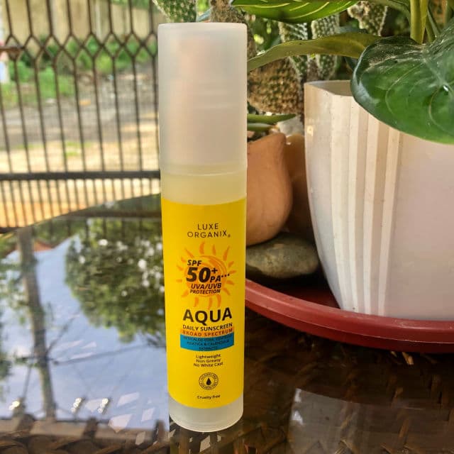 Luxe Organix SPF 50+ PA+++ UVA/UVB Protection Aqua Daily Sunscreen review photo by celestxne