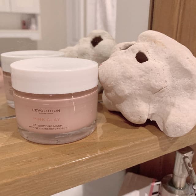 Revolution Beauty Pink Clay Detoxifying Face Mask review photo by charliefeline