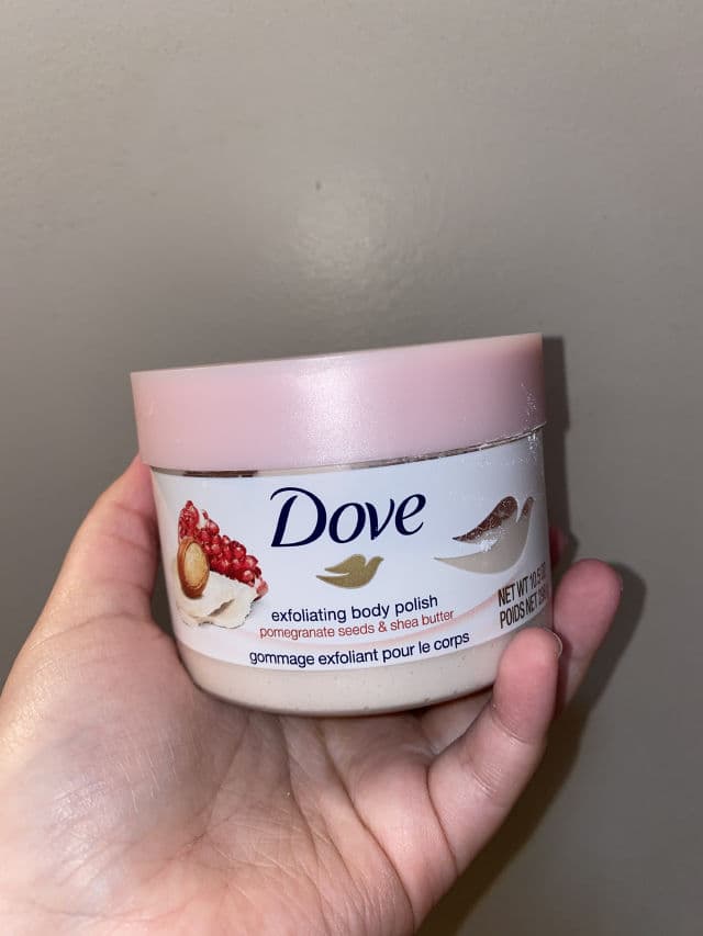 Dove Exfoliating Body Polish Pomegranate Seeds & Shea Butter review photo by chelsiapatel