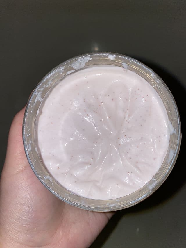 Dove Exfoliating Body Polish Pomegranate Seeds & Shea Butter review photo by chelsiapatel